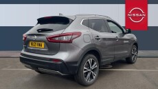 Nissan Qashqai 1.3 DiG-T N-Connecta 5dr [Glass Roof Pack] Petrol Hatchback